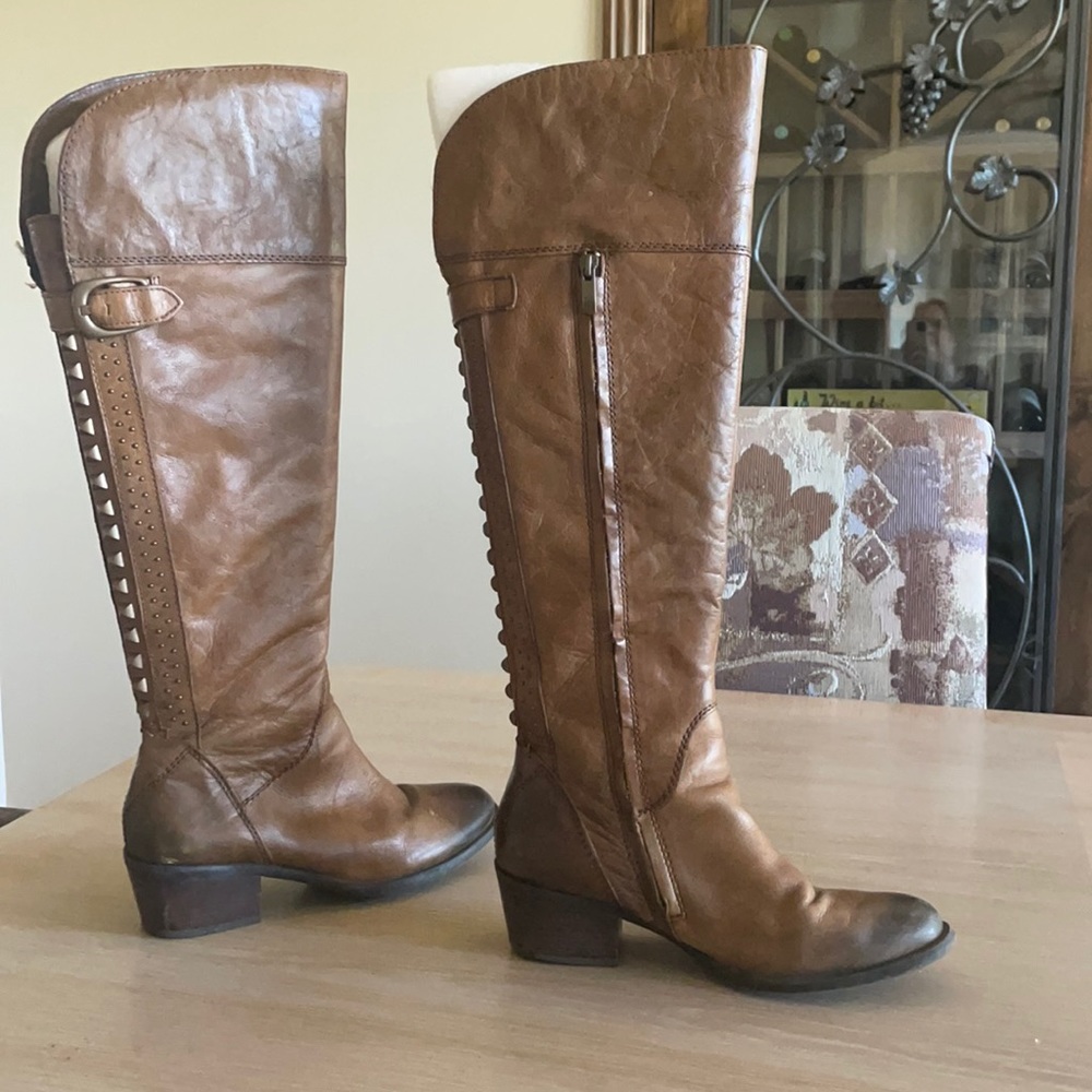 Vince Camuto VC-bollo boots.